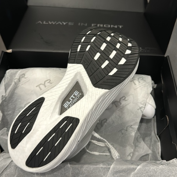 Just in 🏋🏻| TYR MEN'S VALKYRIE ELITE CARBON RUNNER M9 W10.5 - Picture 7 of 10